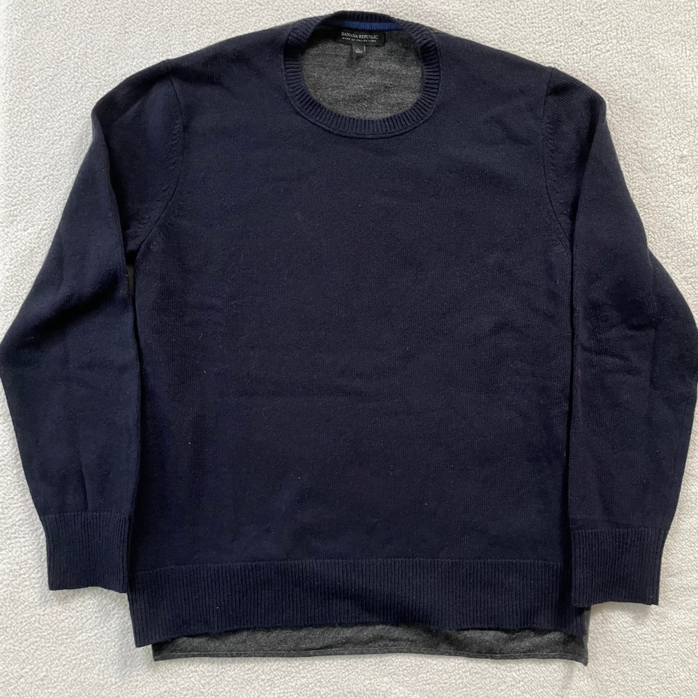 Banana Republic Men's Merino Navy and Gray Crewneck Sweater